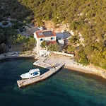 Kovaceva Bay Villa