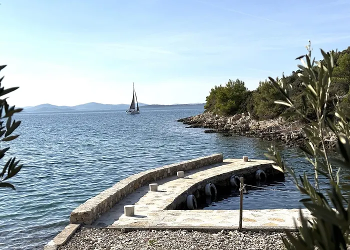 Kovaceva Bay 别墅 *