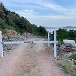 Kovaceva Bay فيلة تكون