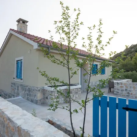 Kovaceva Bay Villa *