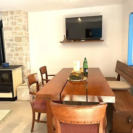 Kovaceva Bay Villa *