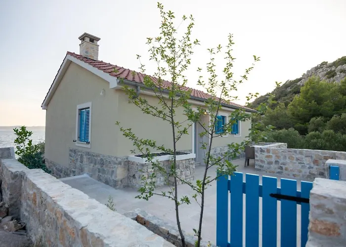 Kovaceva Bay فيلة *