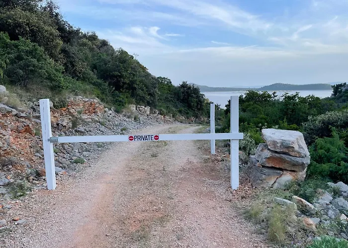 Kovaceva Bay فيلة تكون